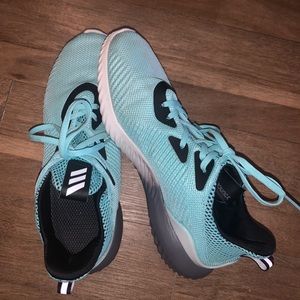 Adidas ALPHABOUNCE